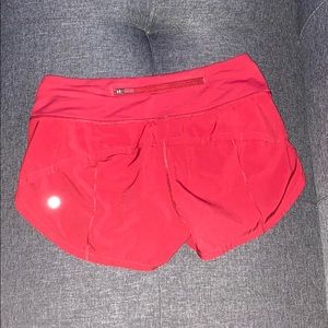 LULULEMON SIZE 2 SPEED UPS